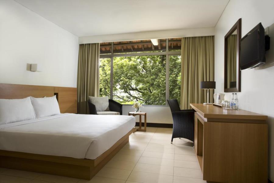 Hotel Santika Pasir Koja Bandung Buitenkant foto