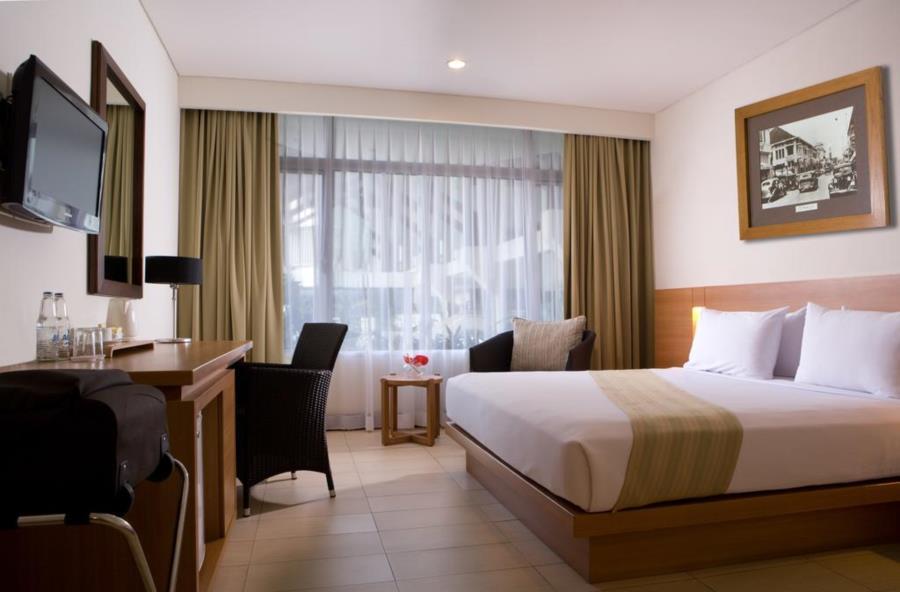 Hotel Santika Pasir Koja Bandung Buitenkant foto