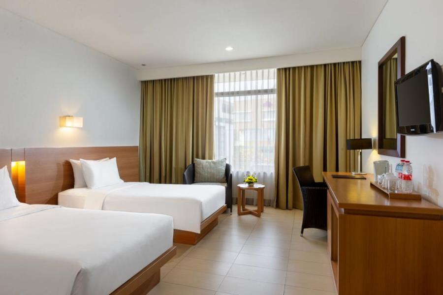 Hotel Santika Pasir Koja Bandung Buitenkant foto