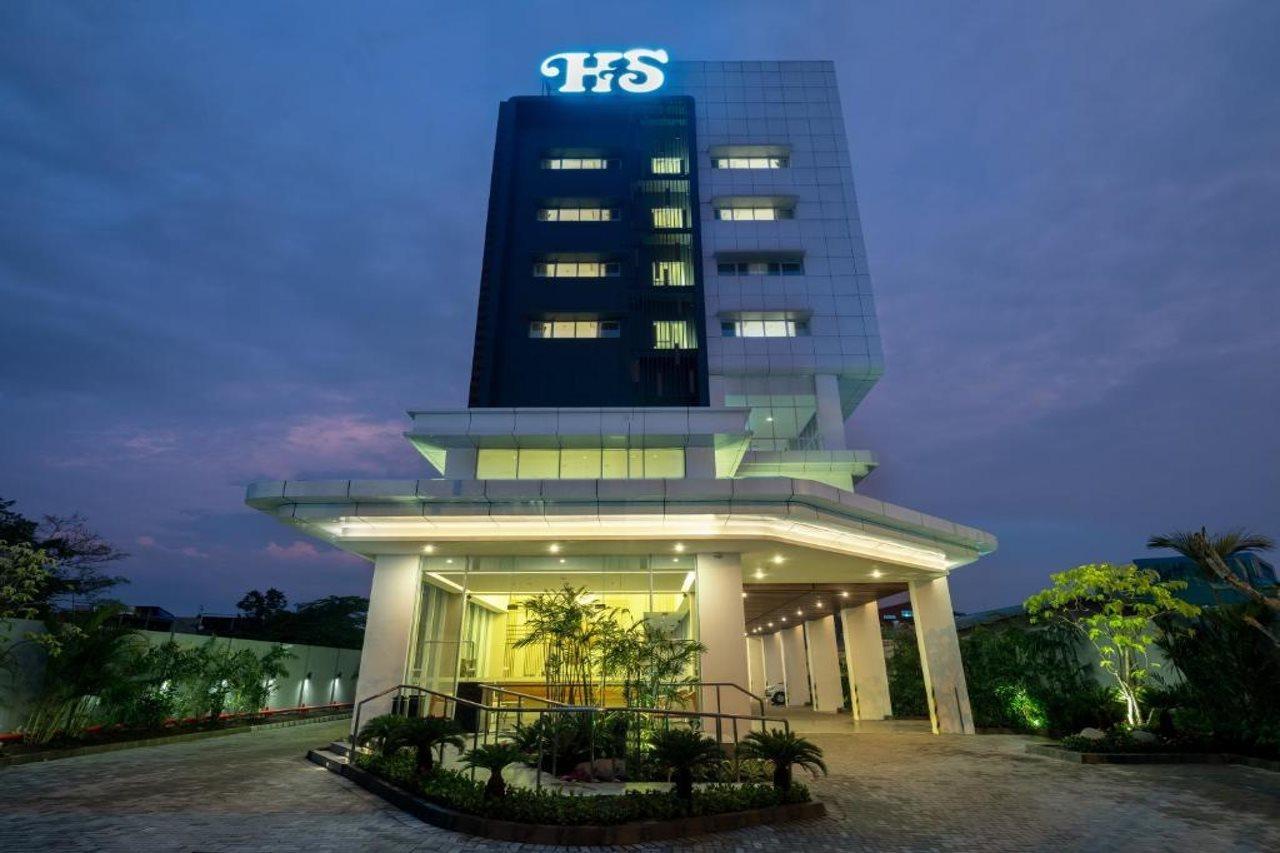Hotel Santika Pasir Koja Bandung Buitenkant foto