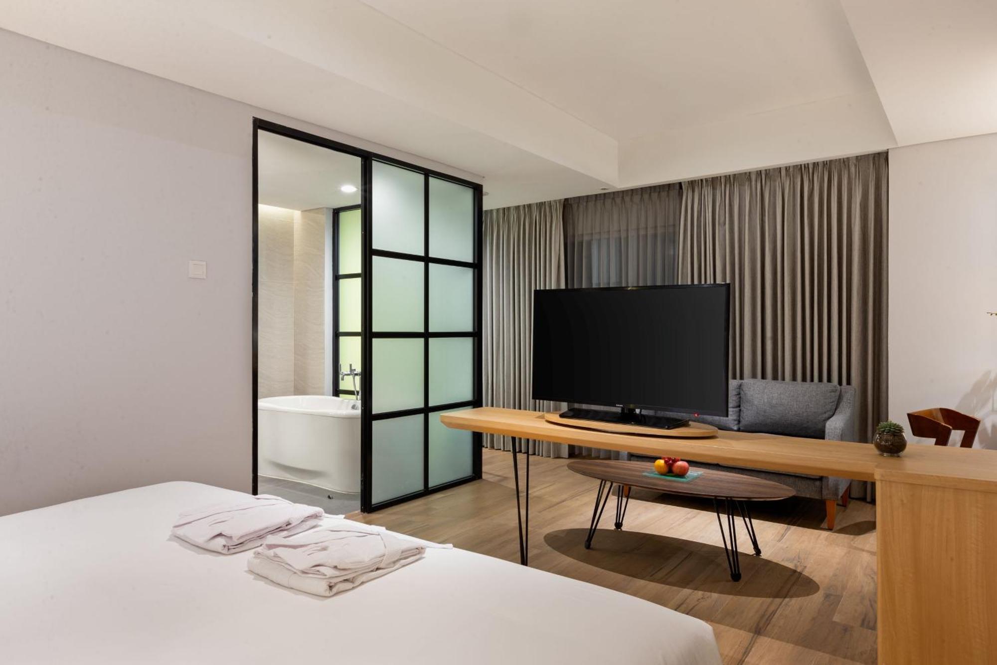 Hotel Santika Pasir Koja Bandung Buitenkant foto